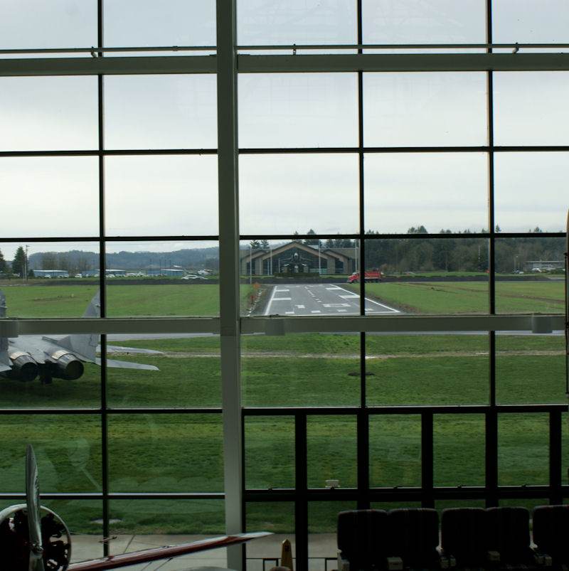  - Twin-engine aircraft