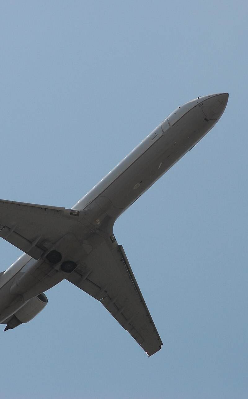 N154GJ - Twin-engine aircraft