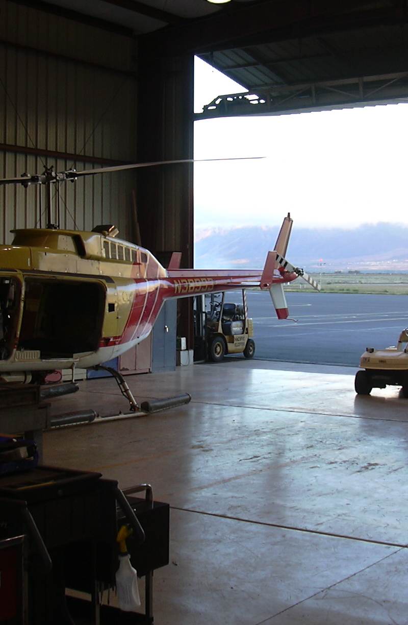 N38993 - Helicopter