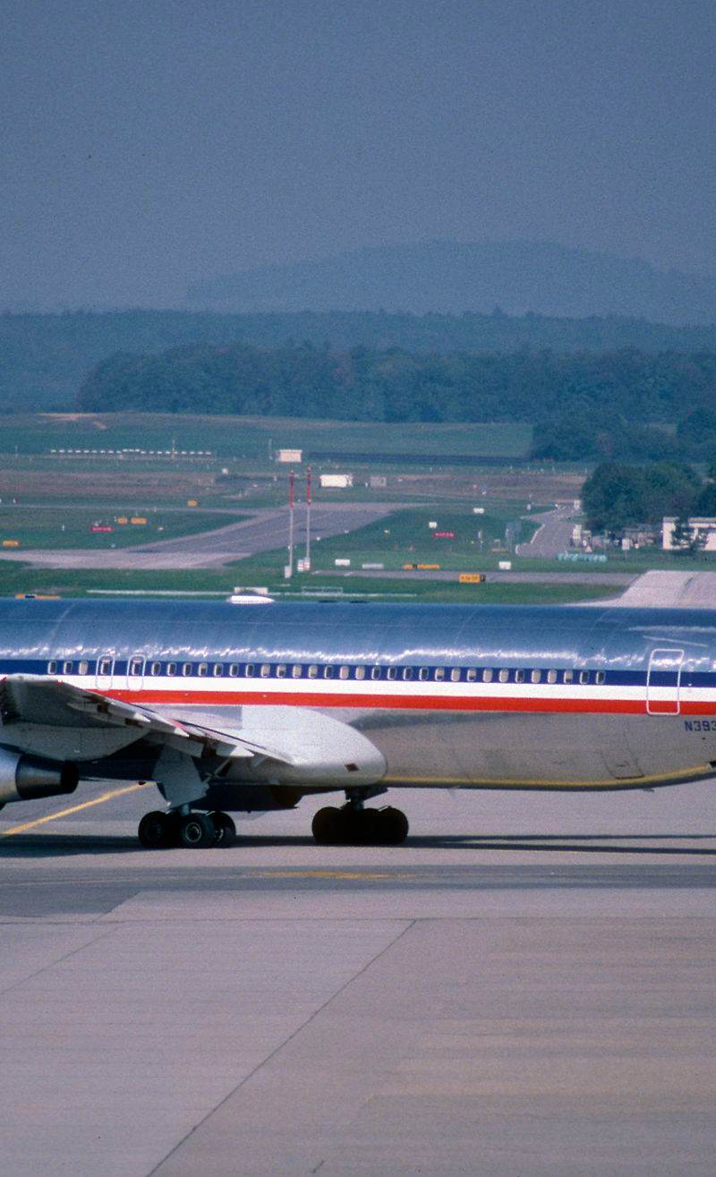 N39365 - Twin-engine aircraft