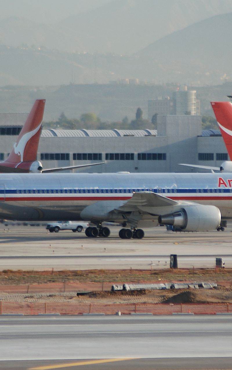 N39365 - Twin-engine aircraft