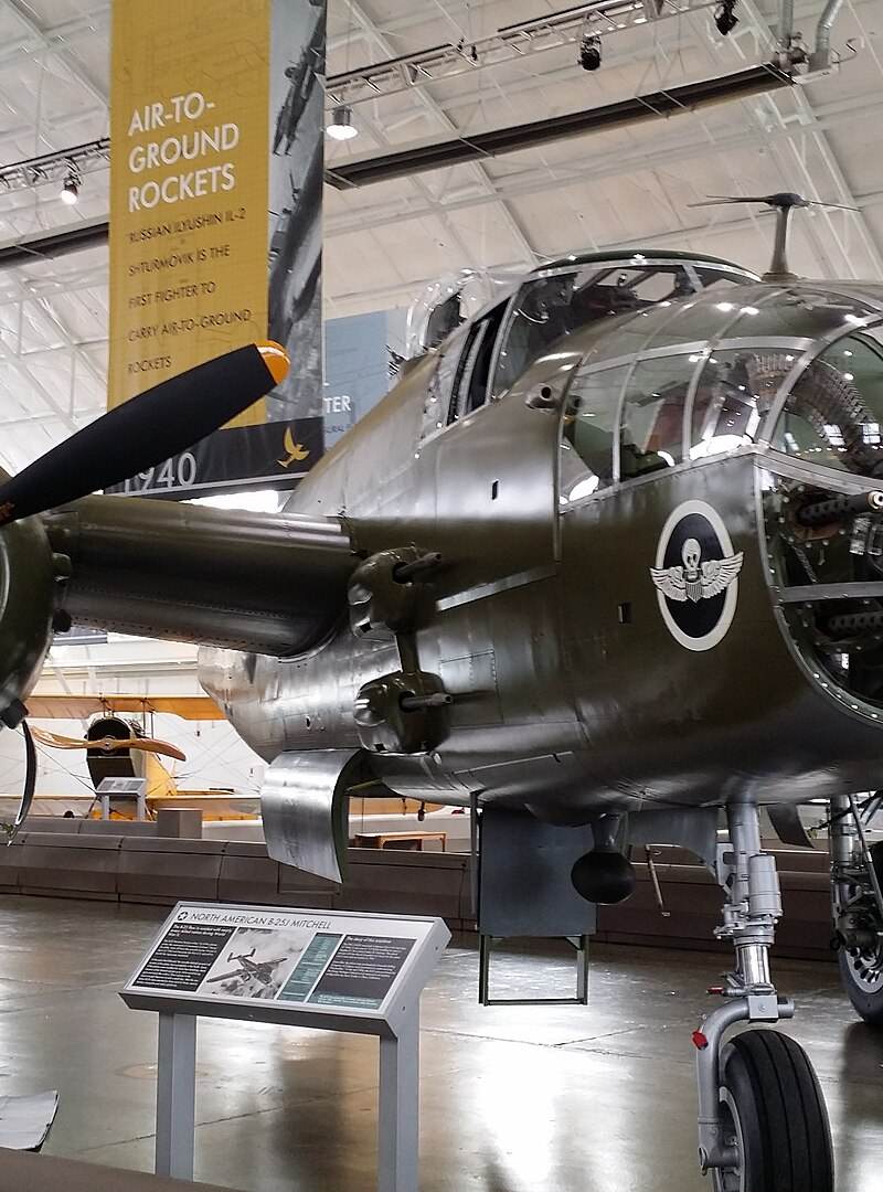  - Twin-engine aircraft
