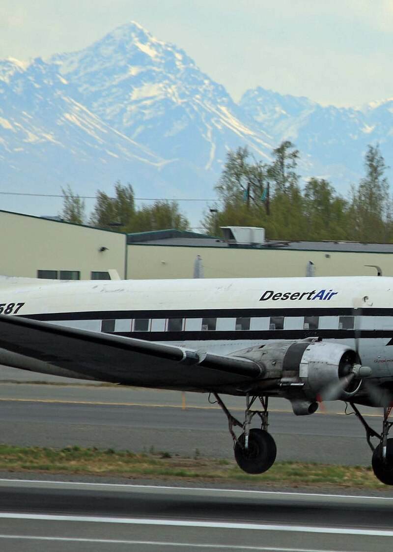 N44587 - Twin-engine aircraft