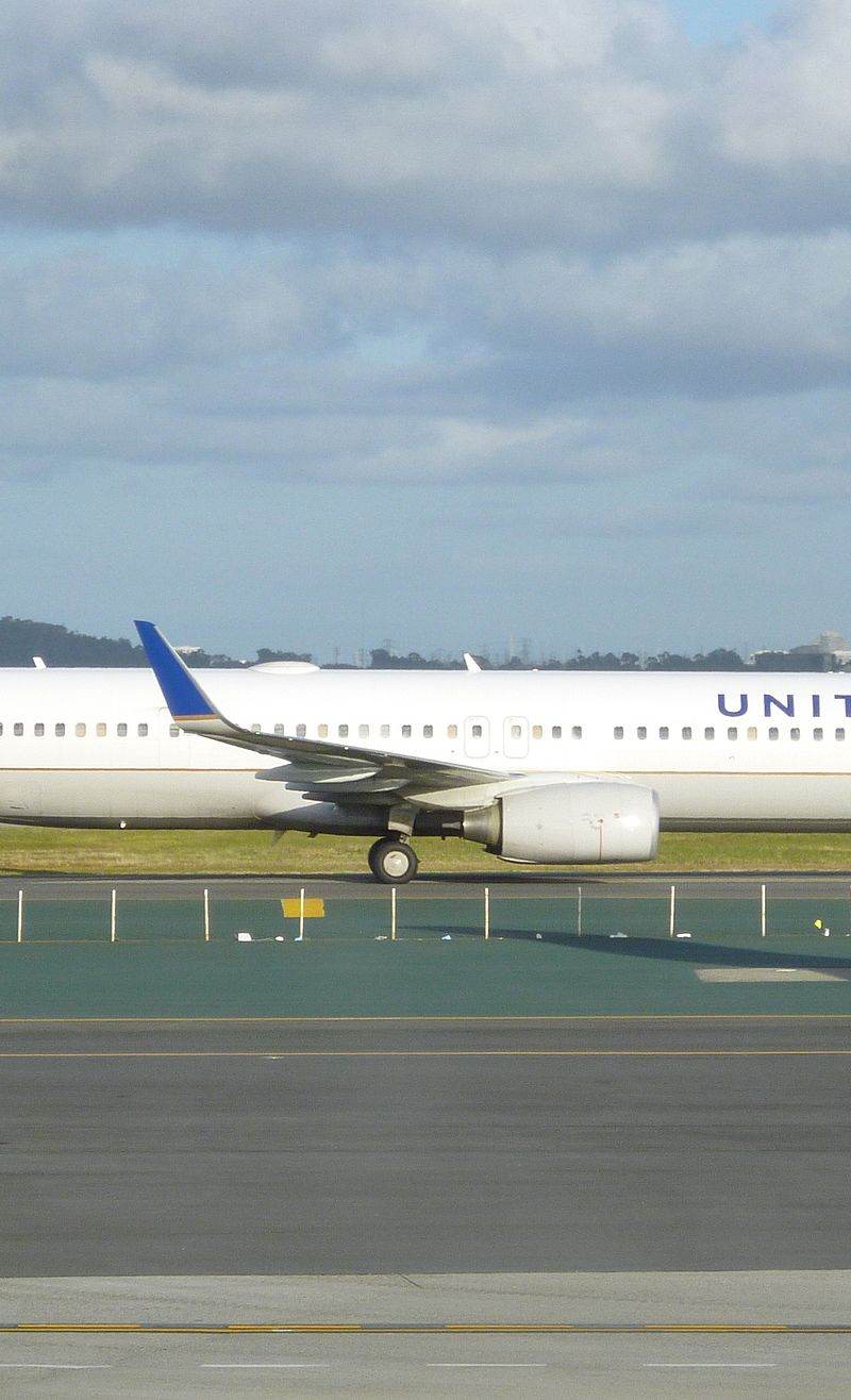 N53441 - Twin-engine aircraft