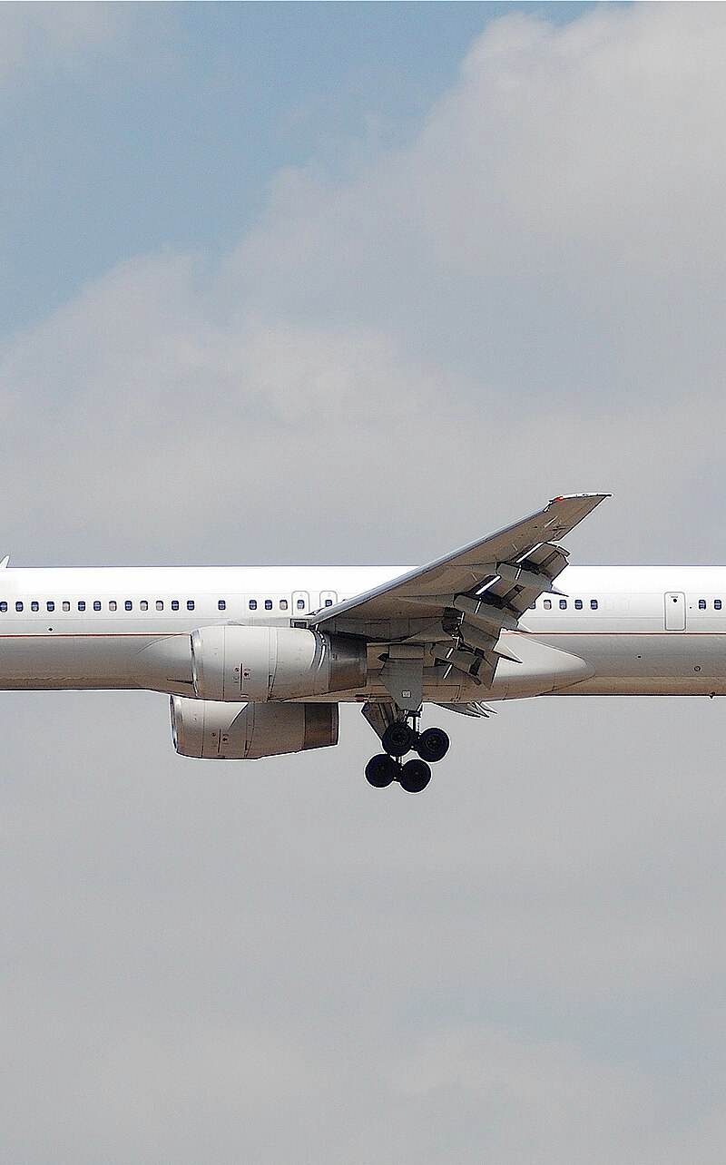 N56859 - Twin-engine aircraft