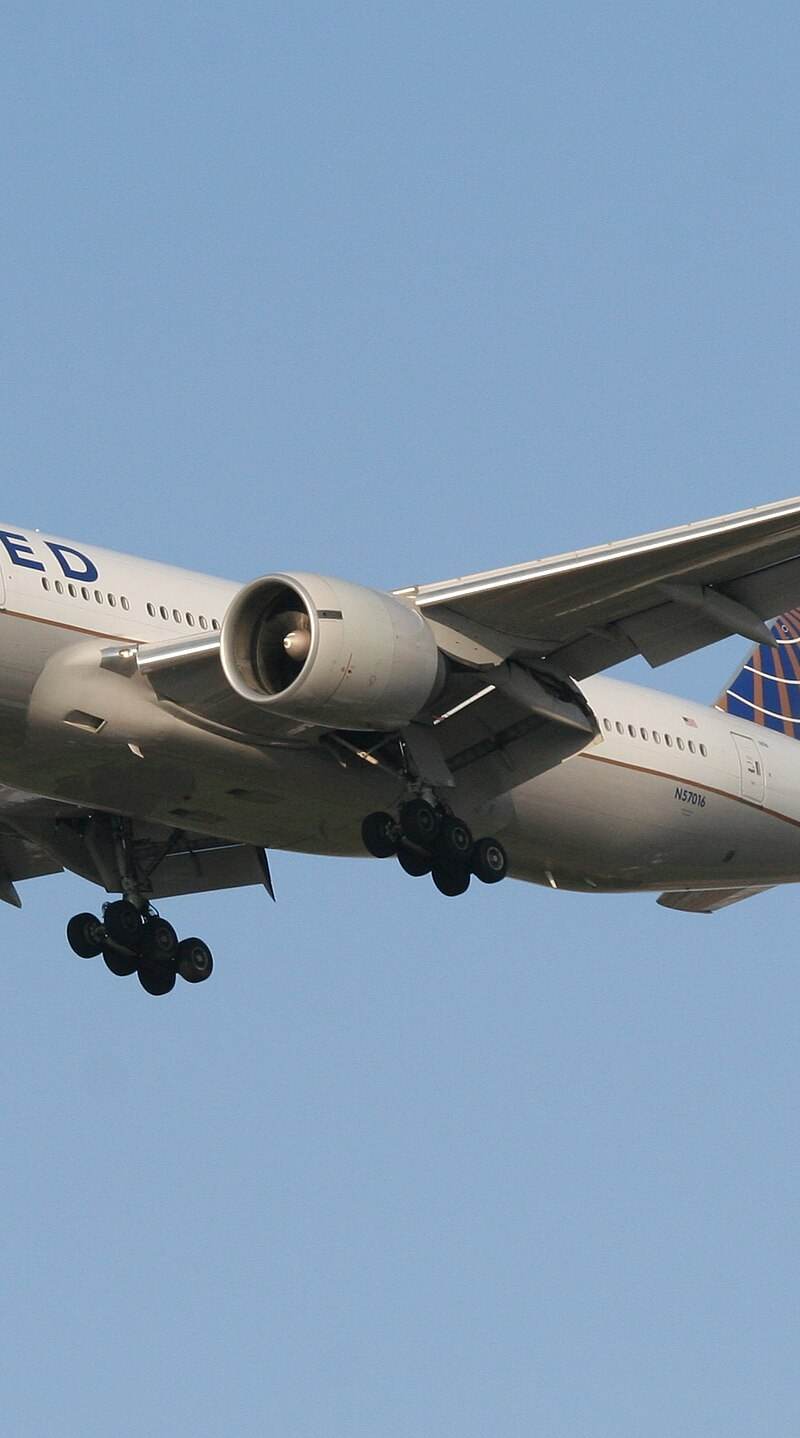 N57016 - Twin-engine aircraft