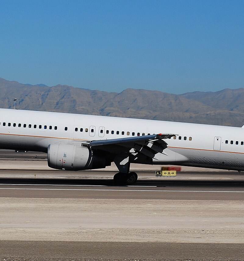 N57855 - Twin-engine aircraft