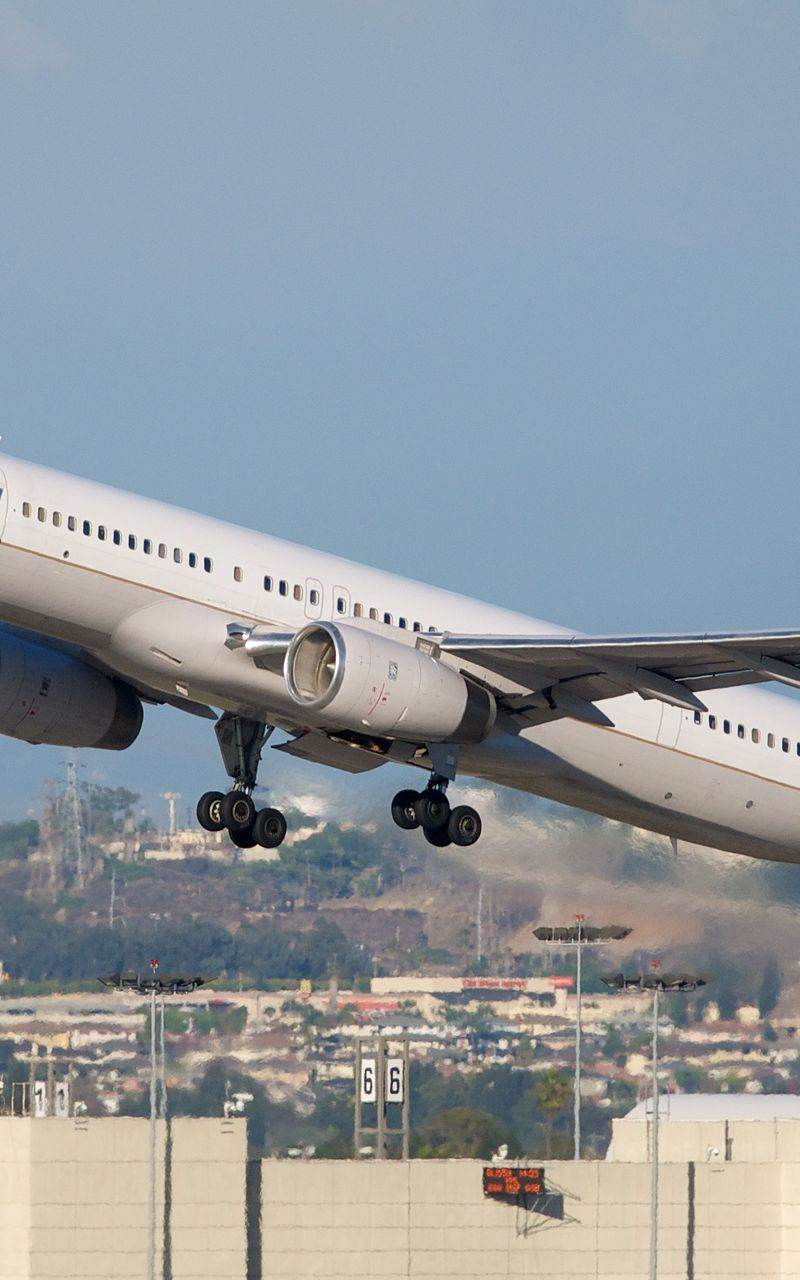 N57857 - Twin-engine aircraft