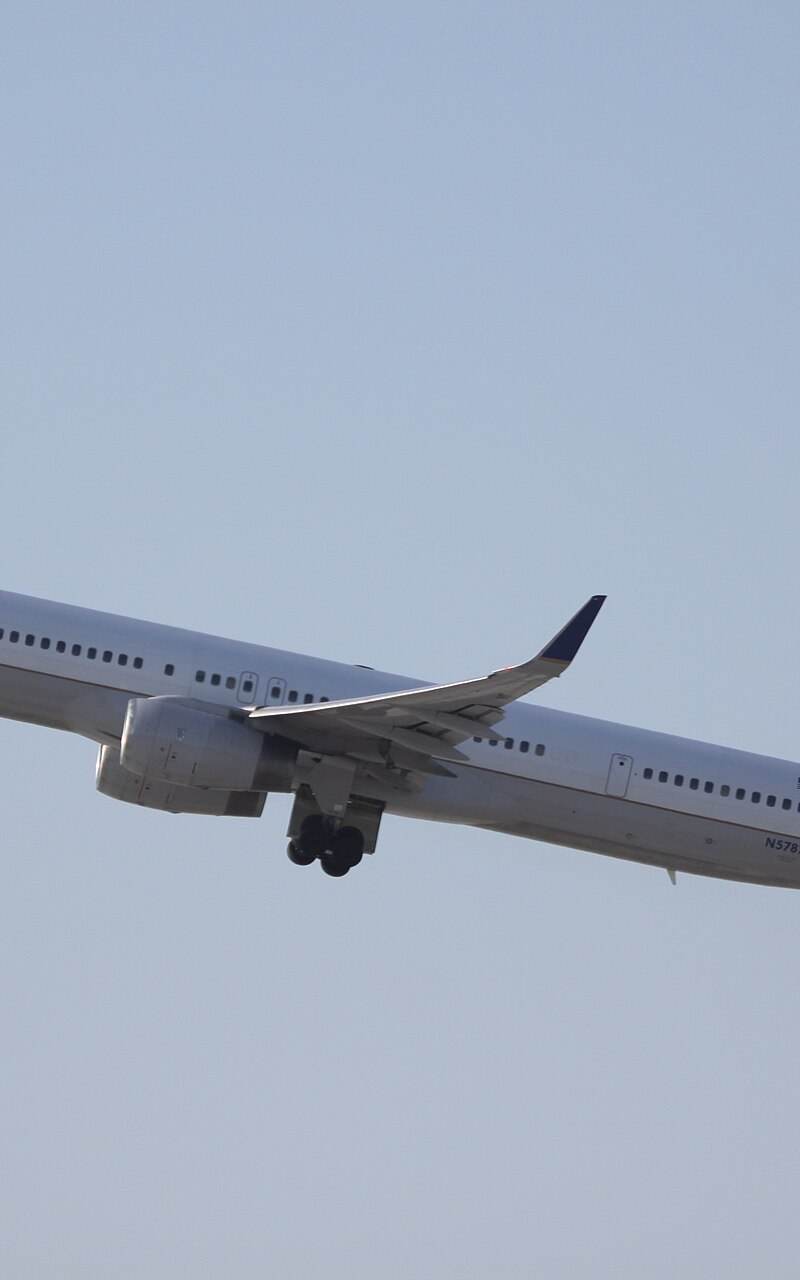 N57870 - Boeing