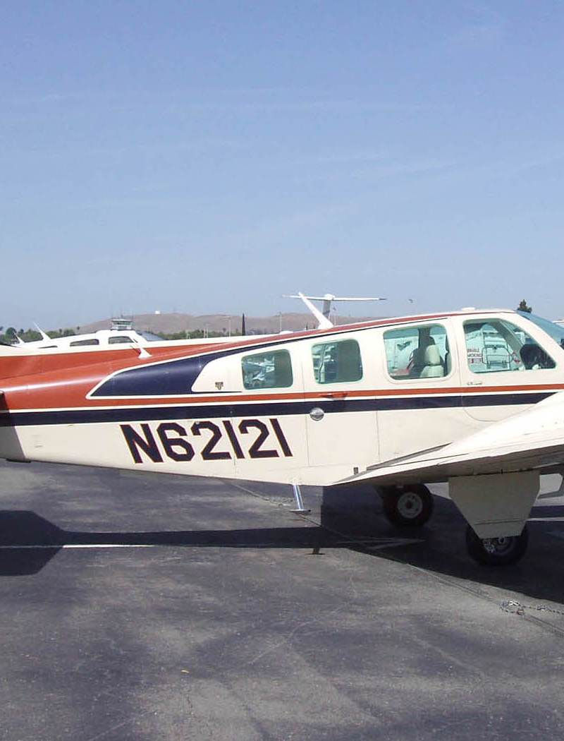 N62121 - Beechcraft