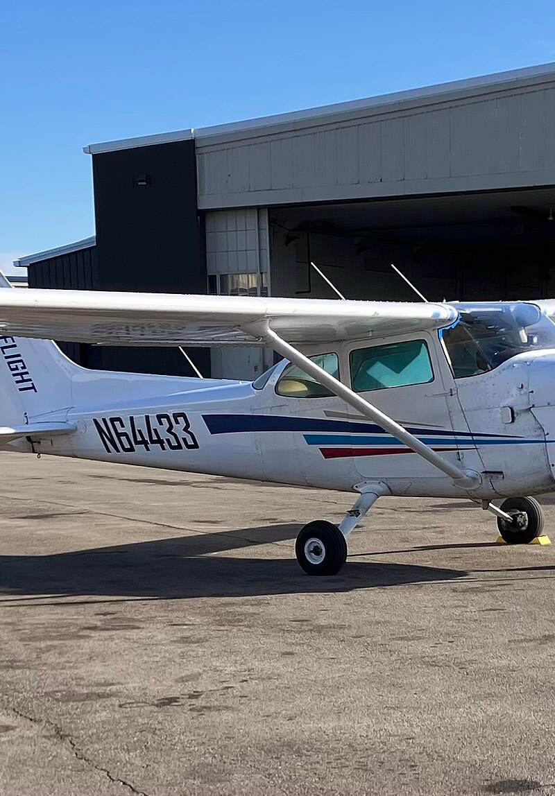 N64433 - Single-engine aircraft