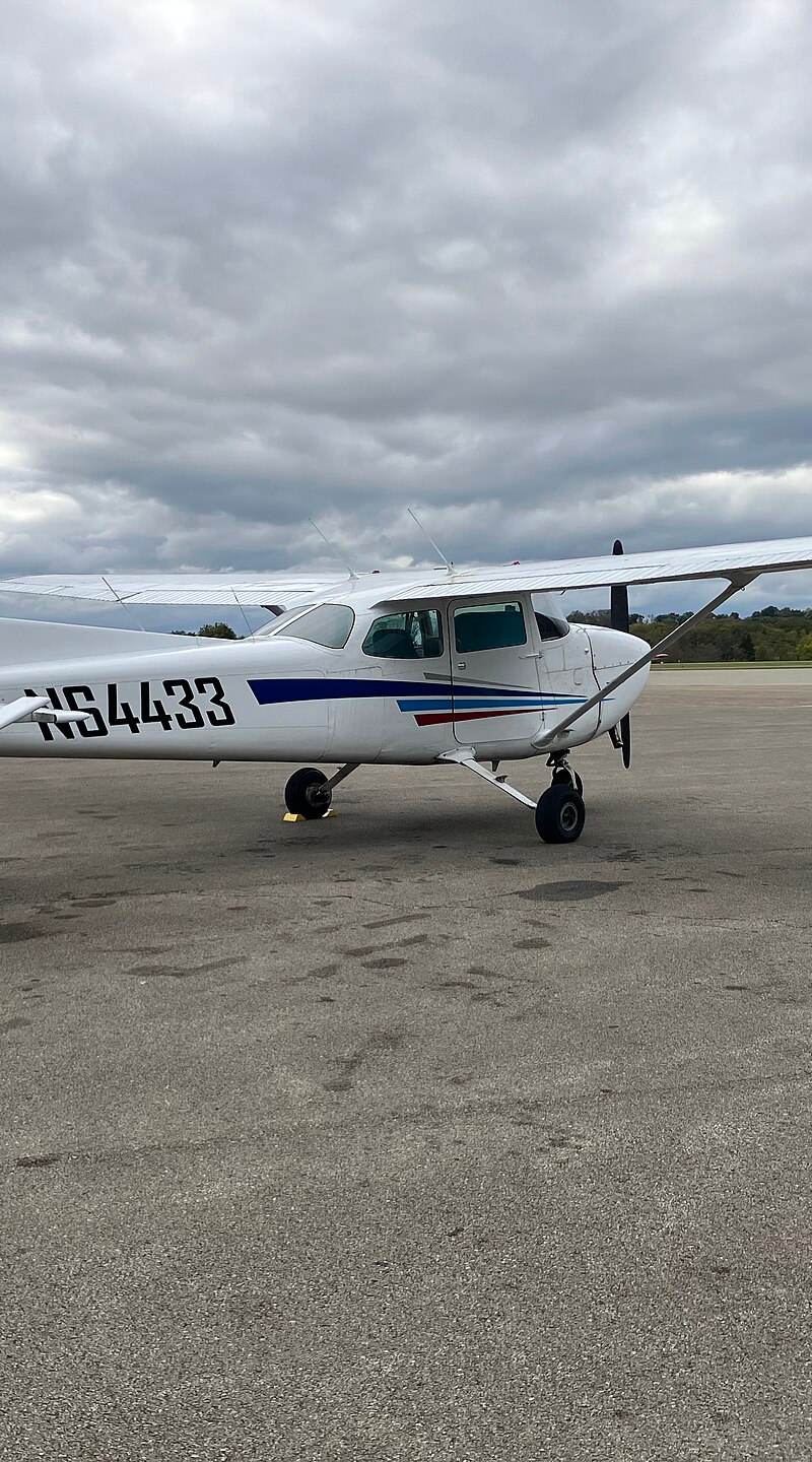 N64433 - Single-engine aircraft