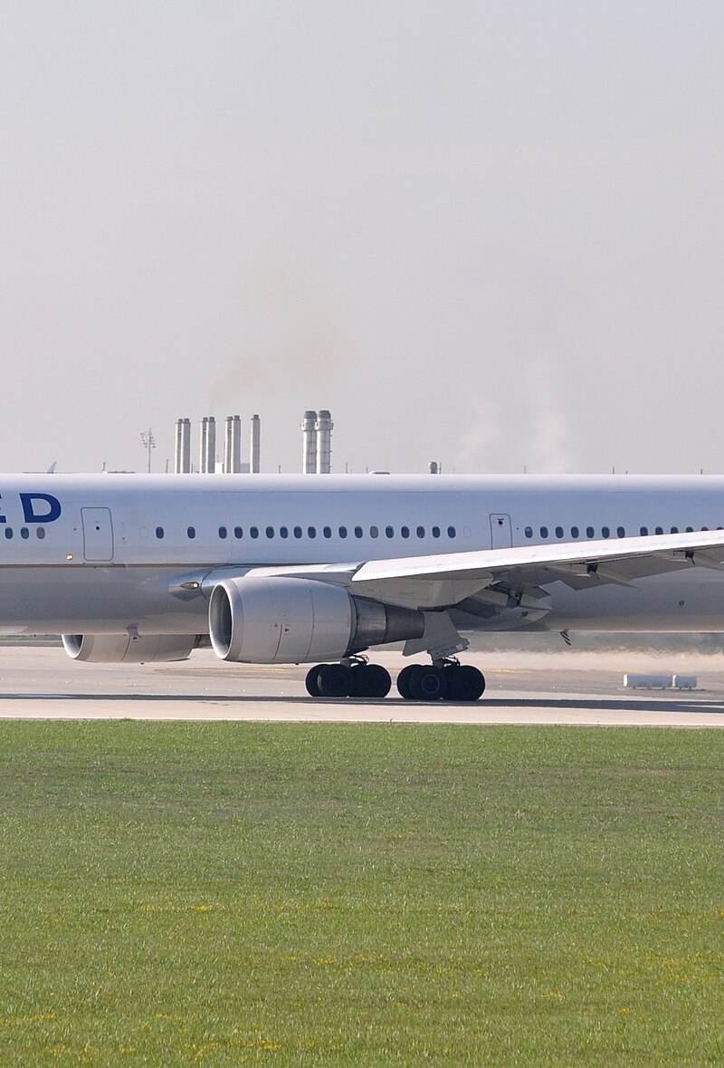N66057 - Twin-engine aircraft
