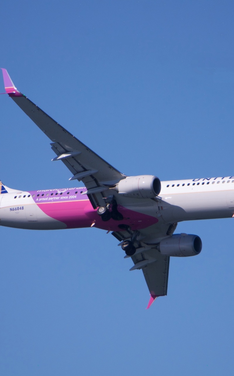 N66848 - Twin-engine aircraft