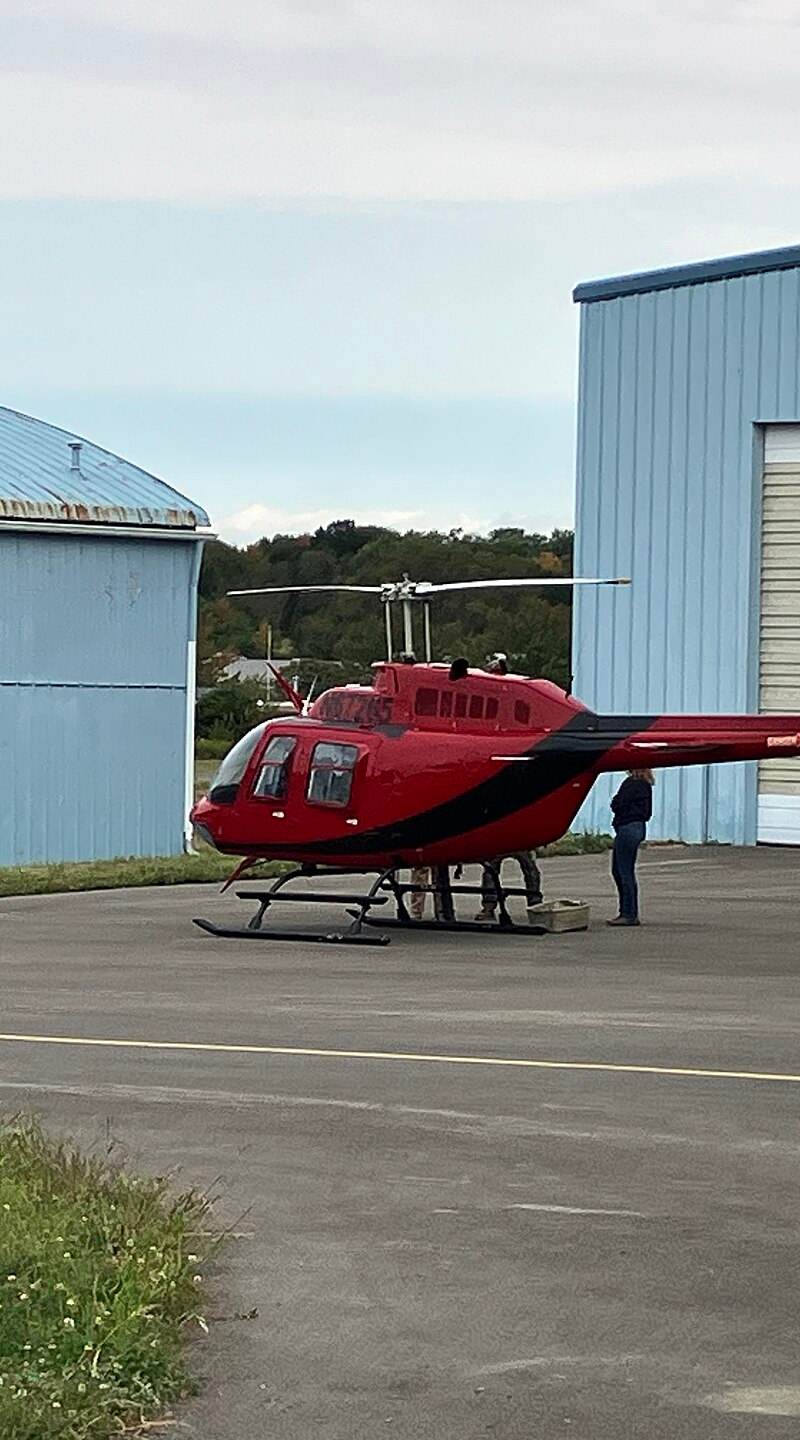 N67265 - Helicopter