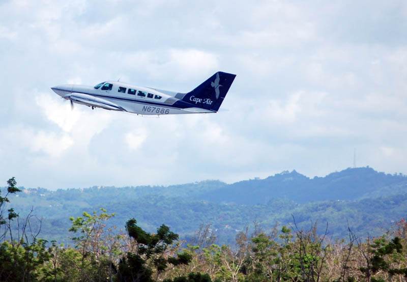 N67886 - Twin-engine aircraft