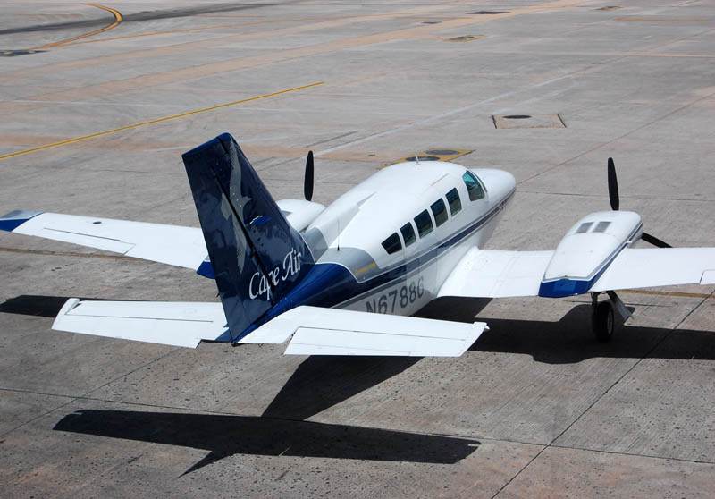 N67886 - Twin-engine aircraft