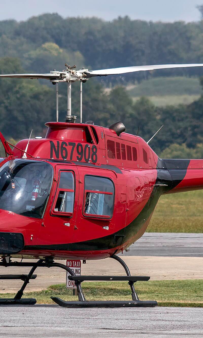 N67908 - Helicopter