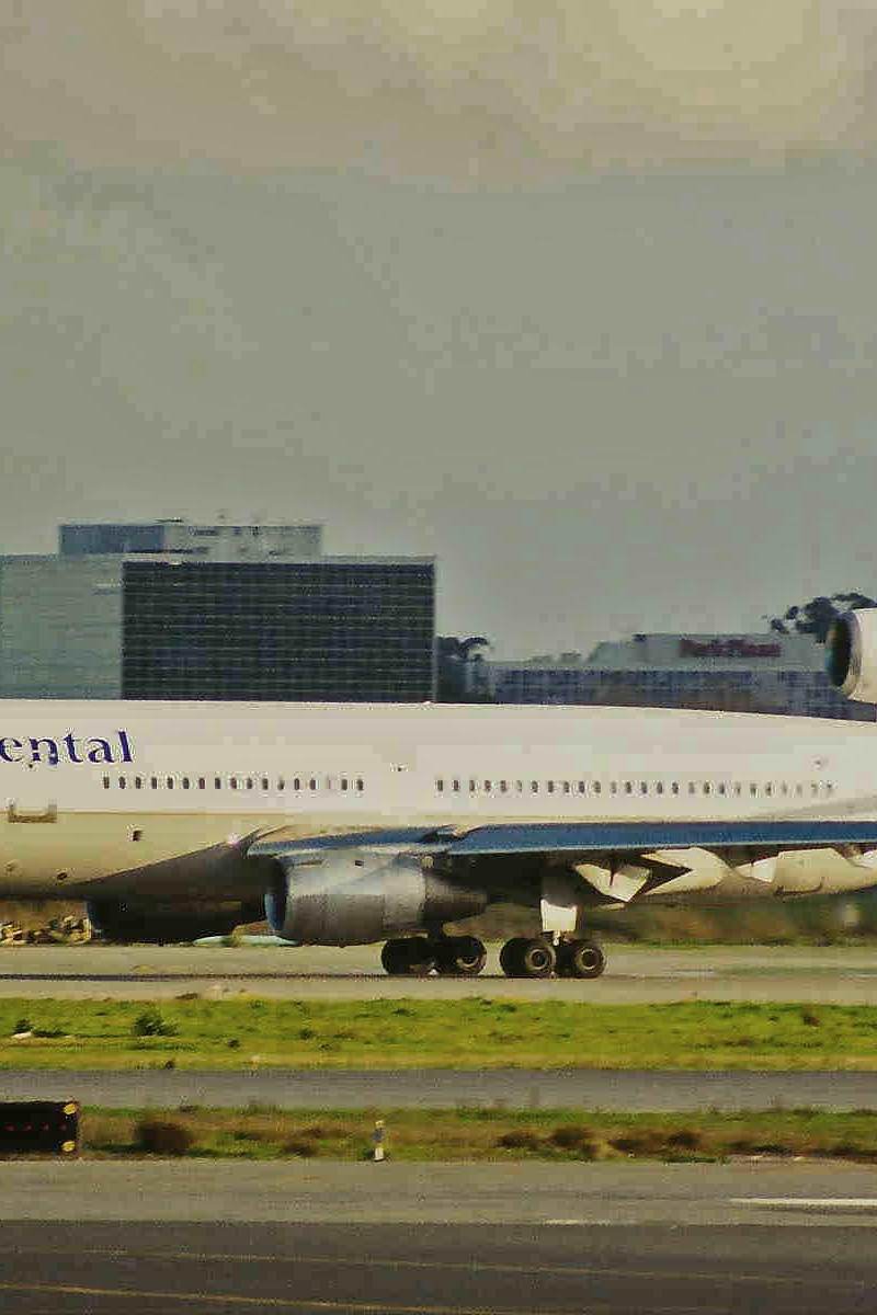 N68044 - Douglas