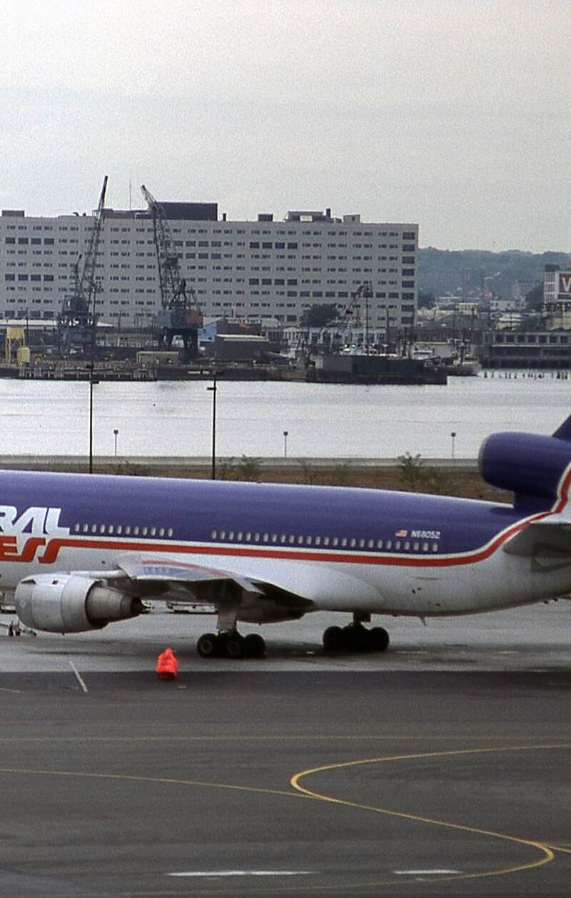 N68052 - Douglas