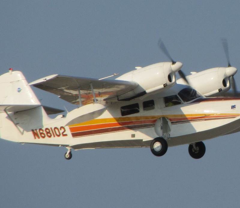 N68102 - Twin-engine aircraft