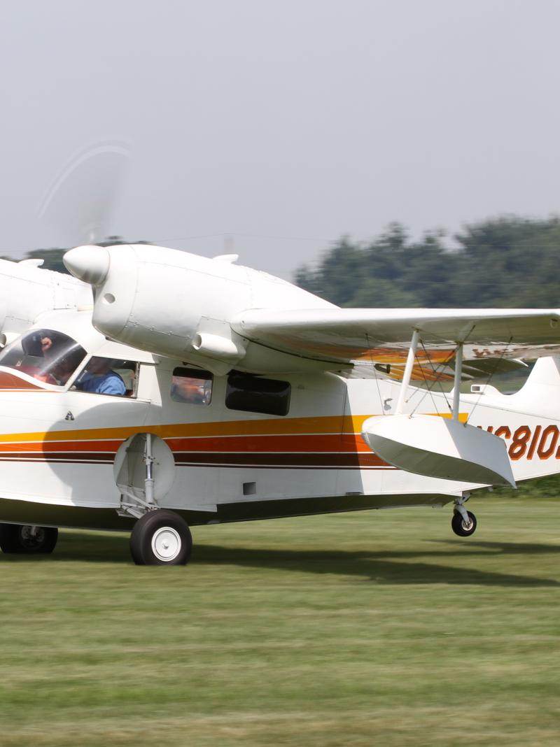 N68102 - Twin-engine aircraft
