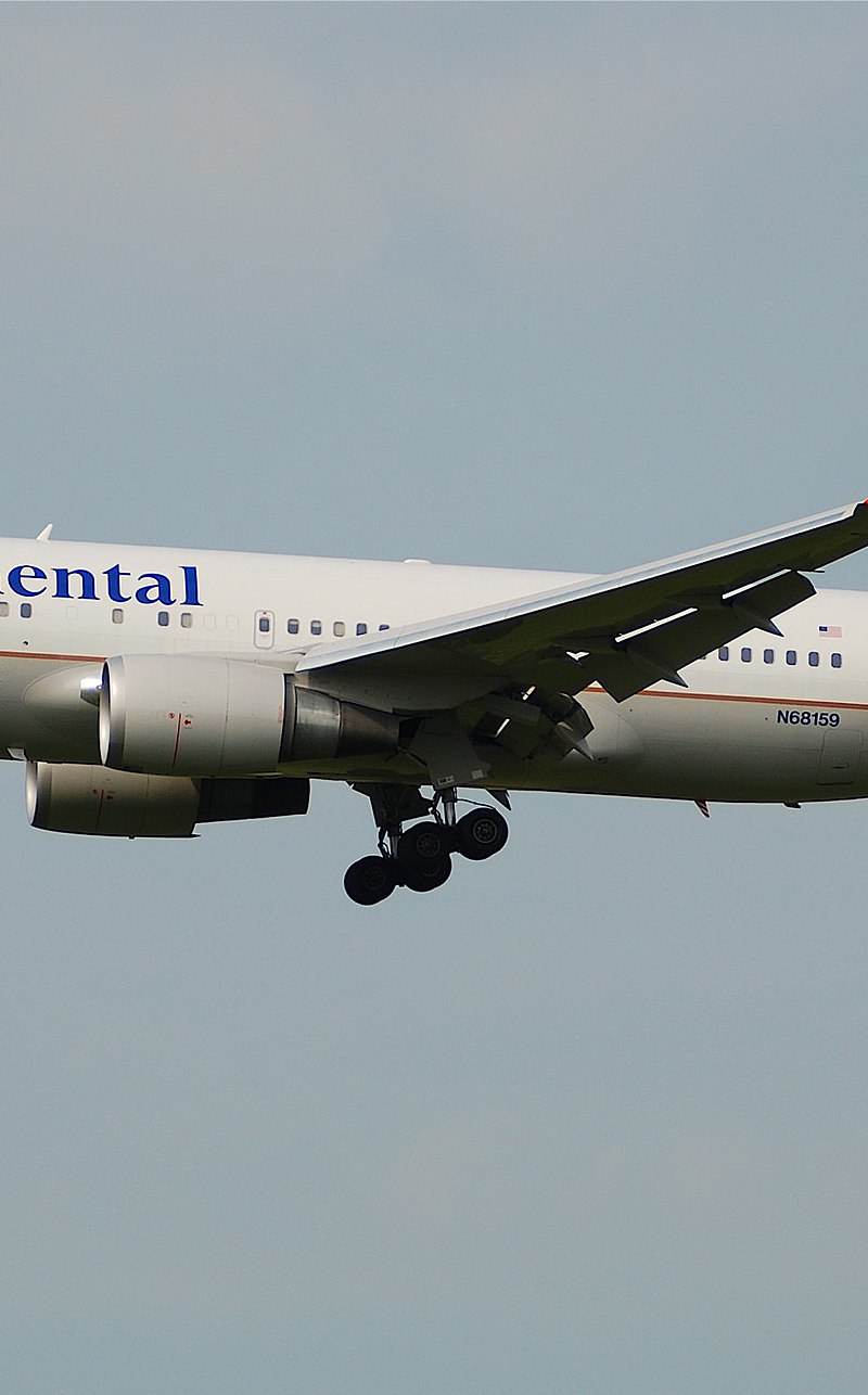 N68159 - Twin-engine aircraft