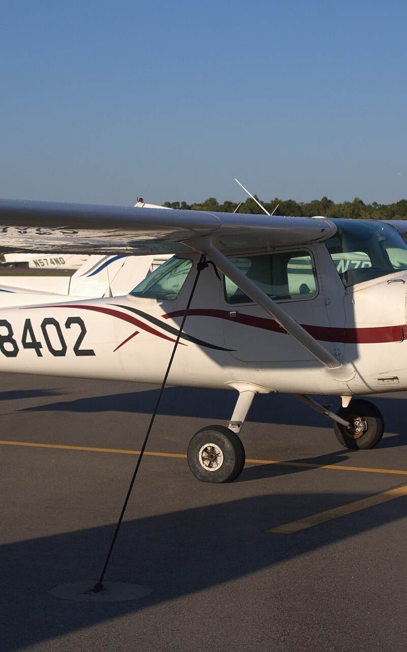N68402 - Single-engine aircraft