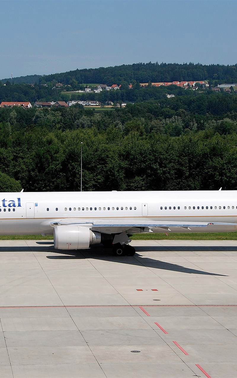 N69059 - Twin-engine aircraft