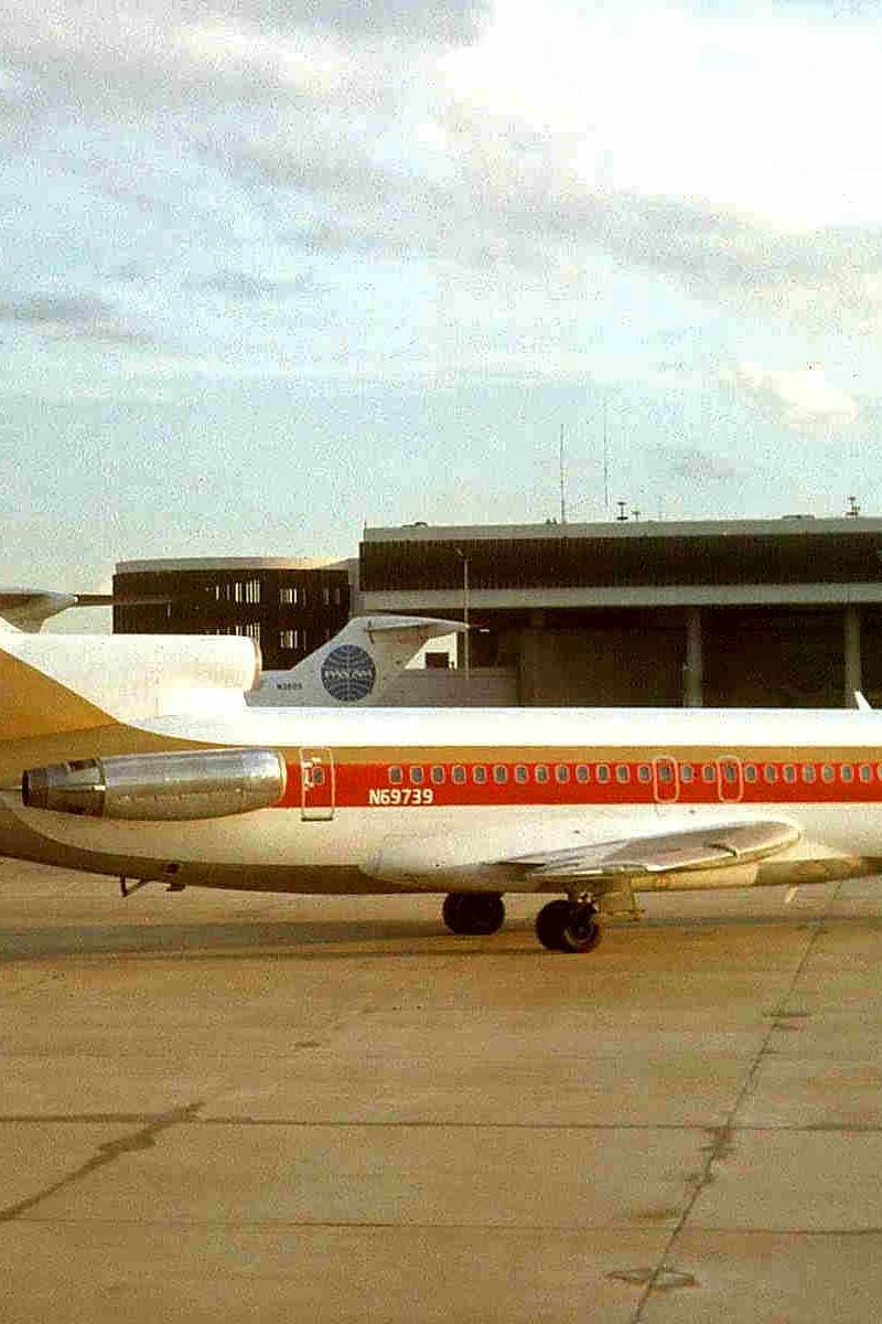 N69739 - Aircraft