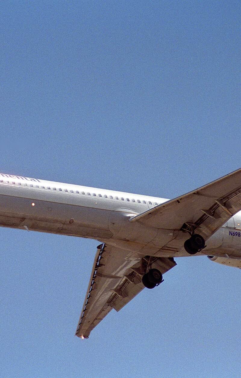 N69826 - Aircraft