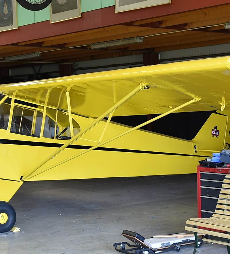 N70889 - Piper
