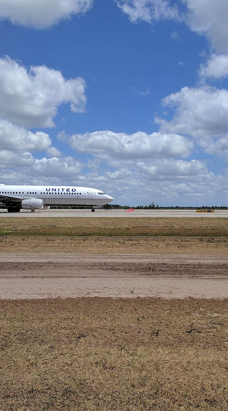 N73283 - Boeing