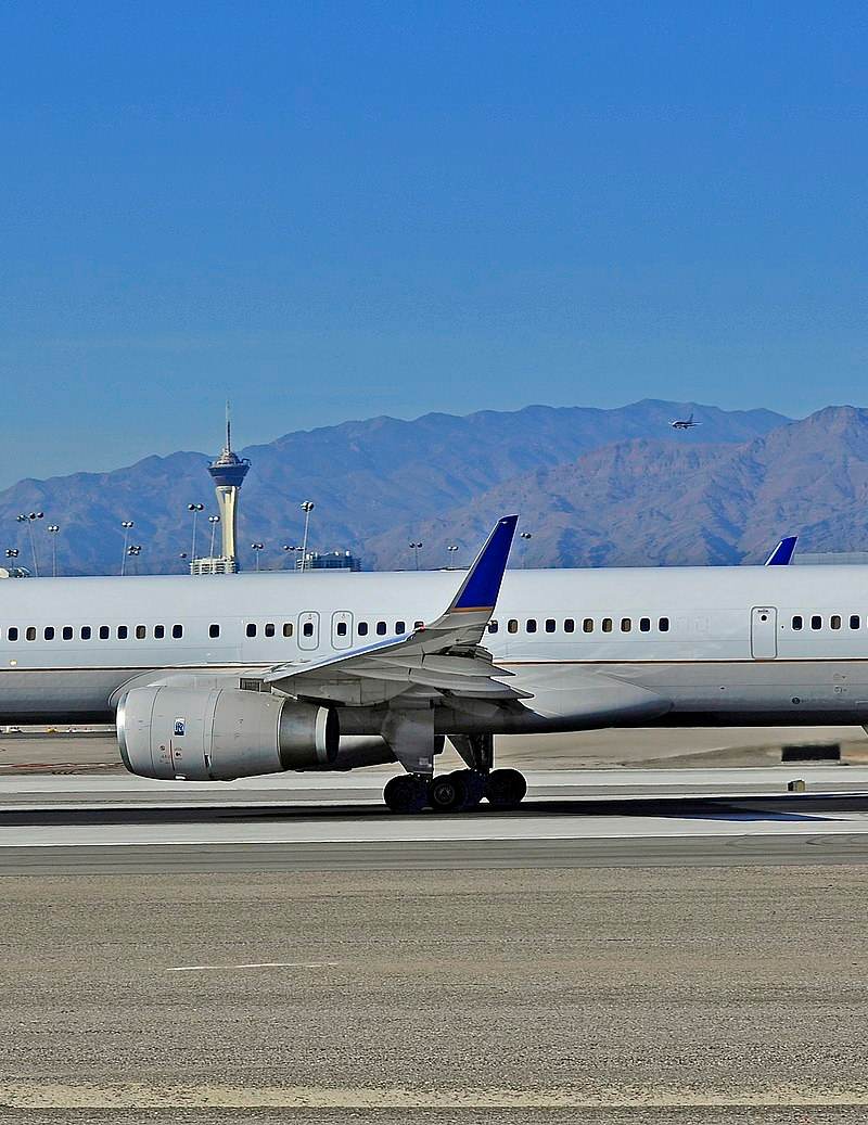 N73860 - Twin-engine aircraft