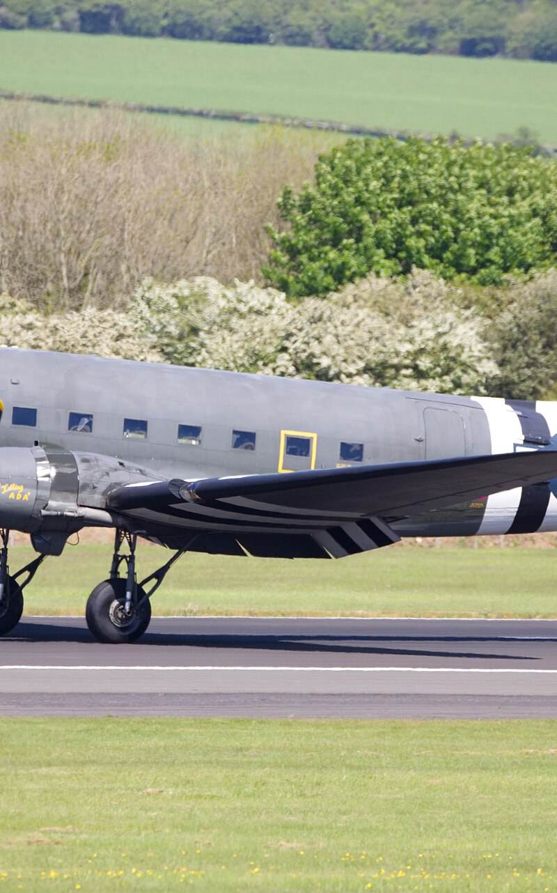 N74589 - Douglas