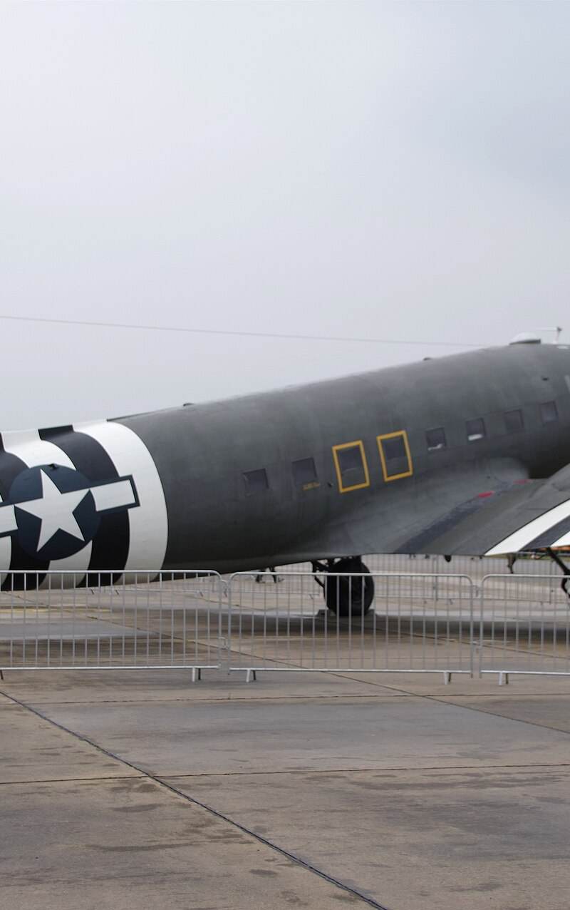 N74589 - Douglas