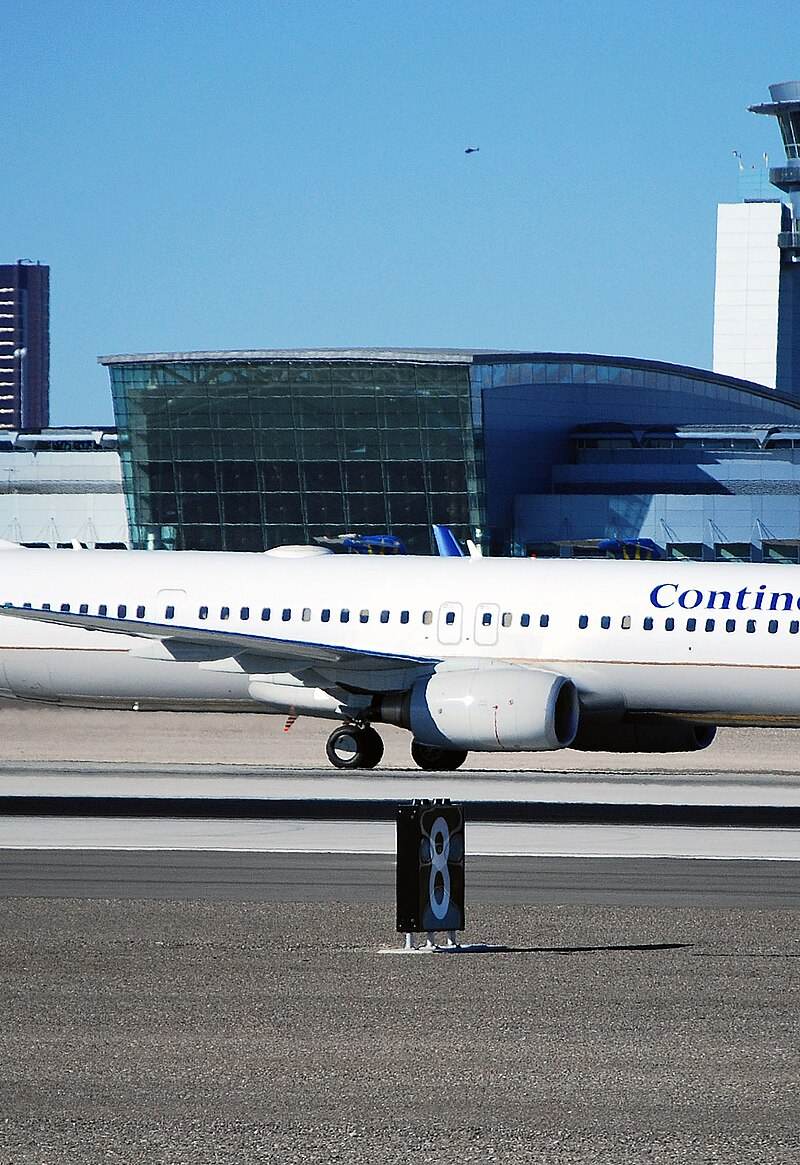 N75428 - Boeing