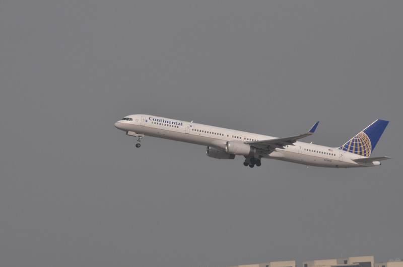 N75858 - Boeing