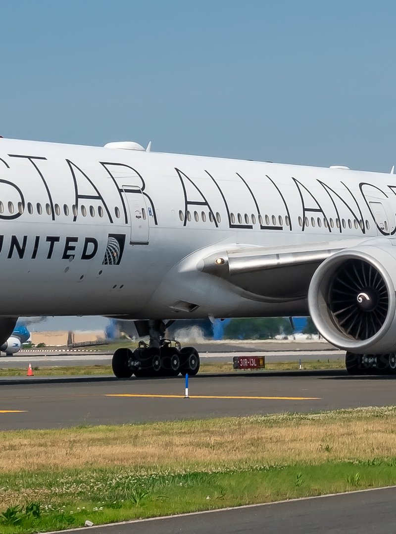 N76021 - Boeing
