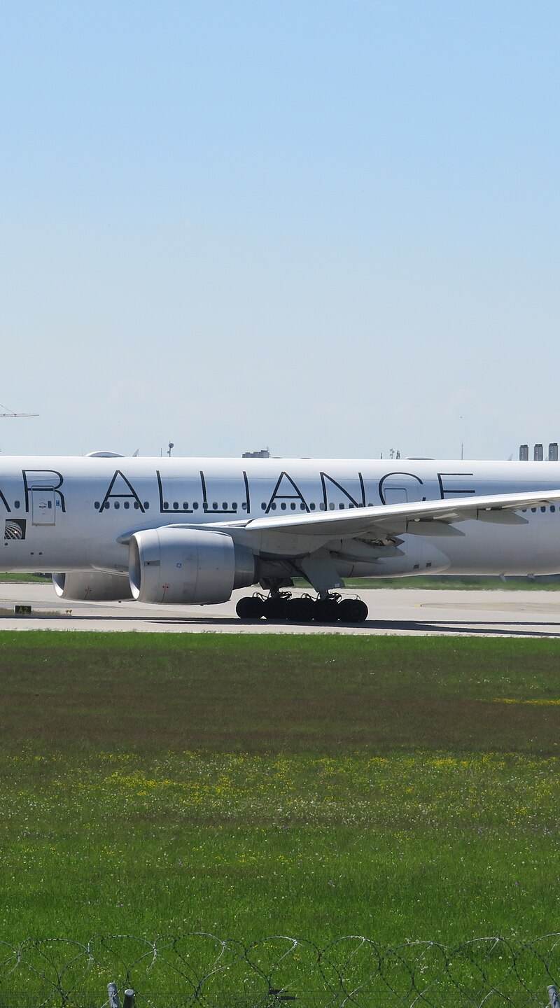 N76021 - Boeing