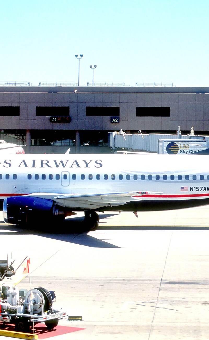 N157AW - Twin-engine aircraft