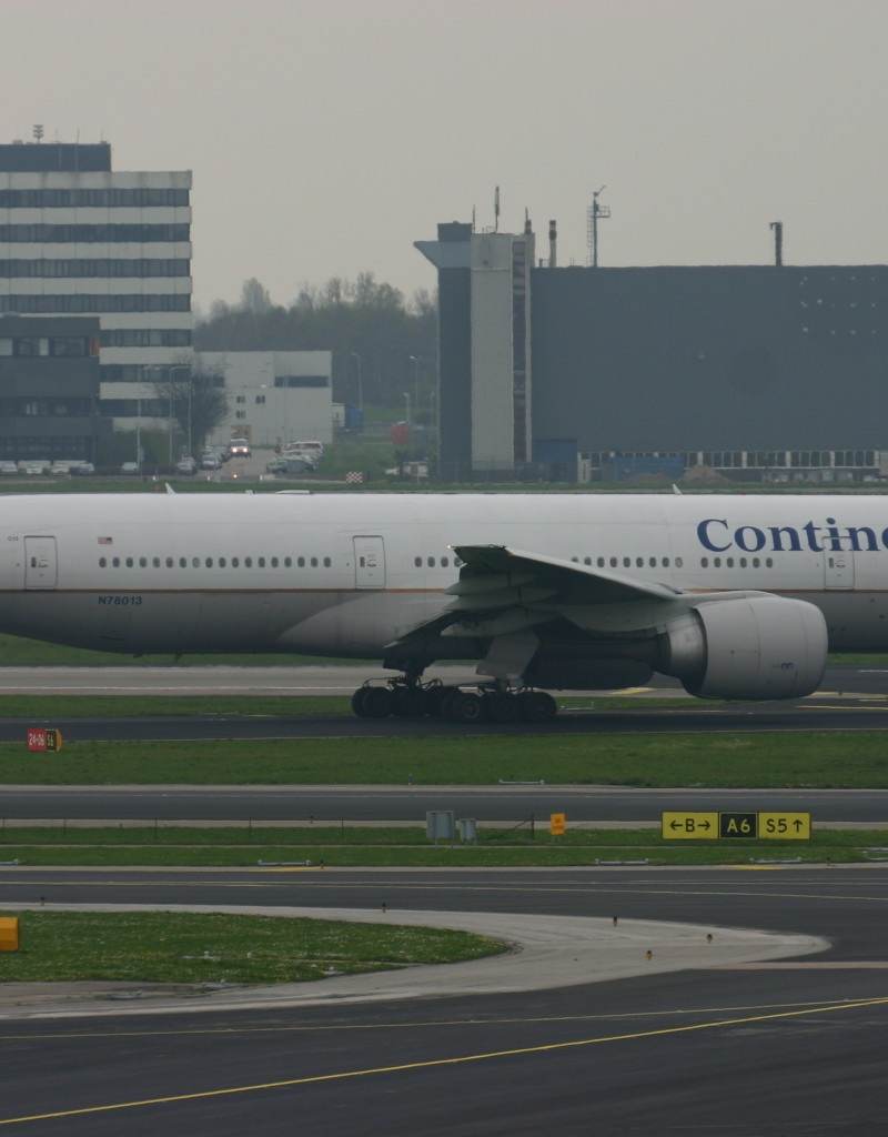 N78013 - Boeing