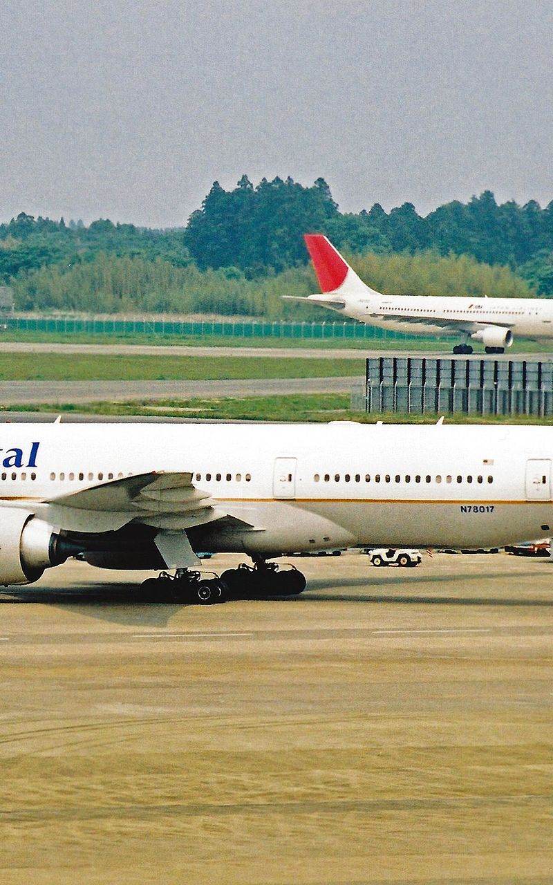 N78017 - Twin-engine aircraft
