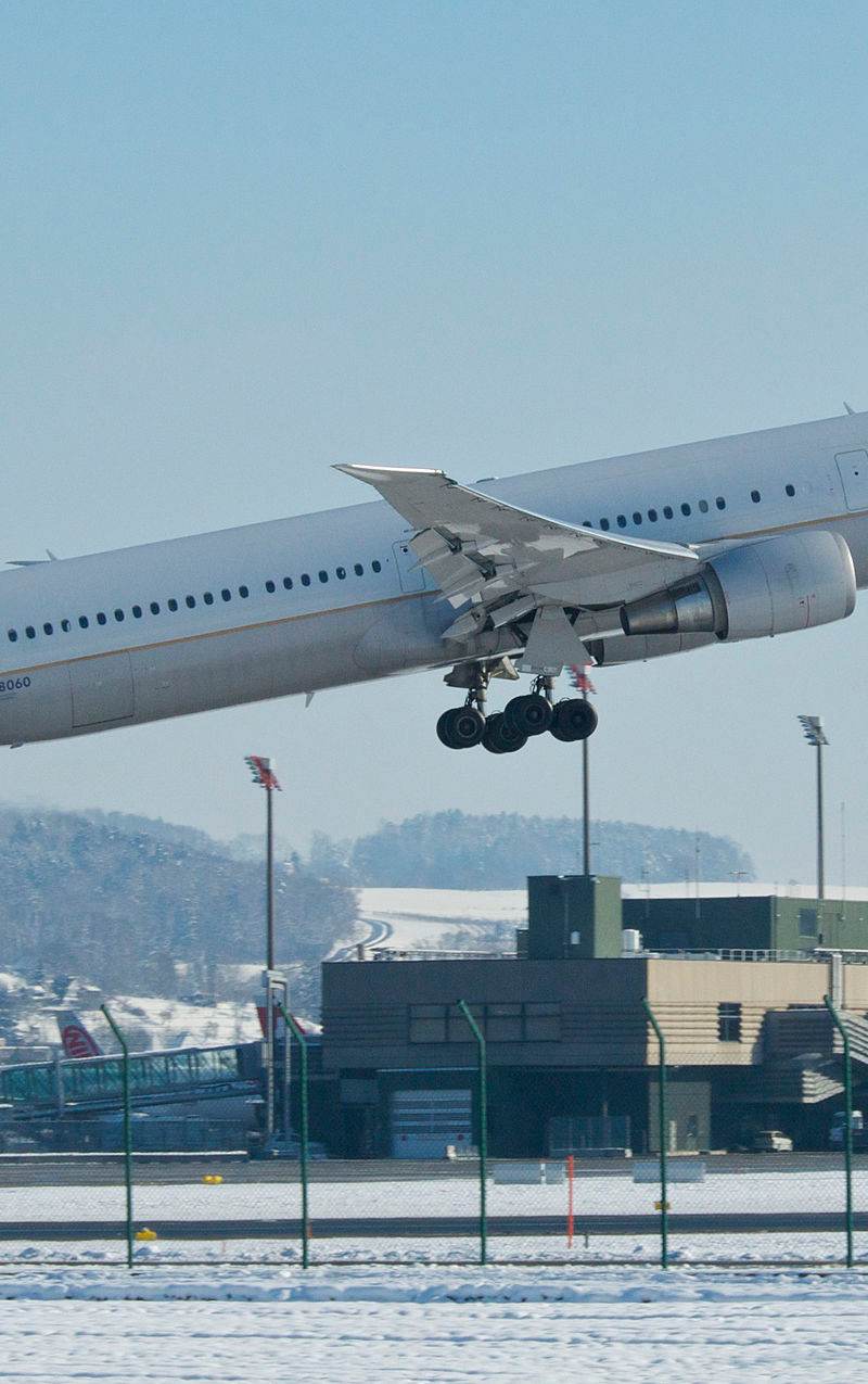 N78060 - Twin-engine aircraft