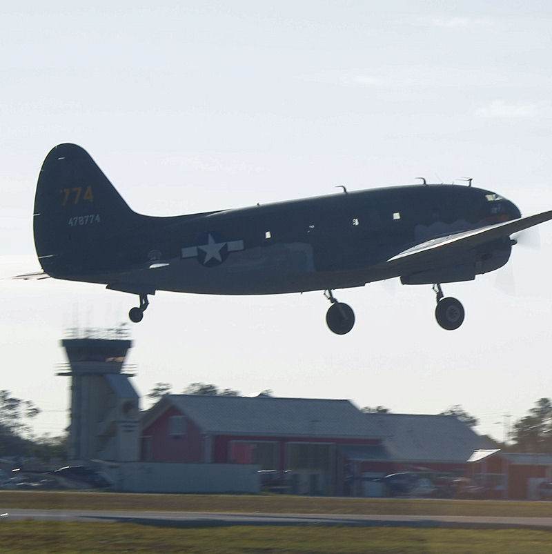 N78774 - Twin-engine aircraft