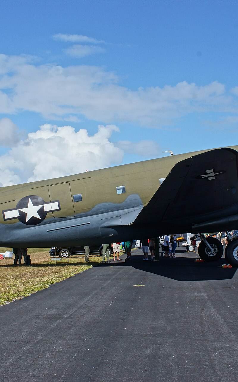  - Twin-engine aircraft