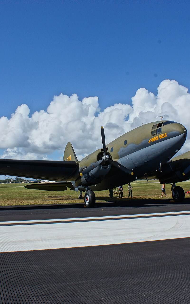  - Twin-engine aircraft