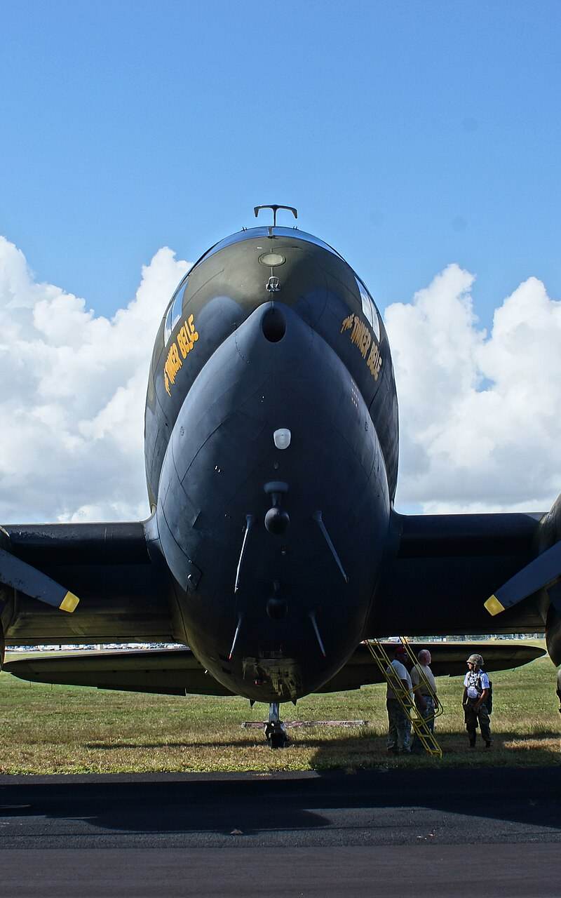  - Twin-engine aircraft