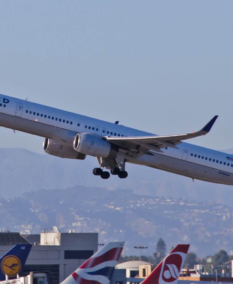 N78866 - Twin-engine aircraft