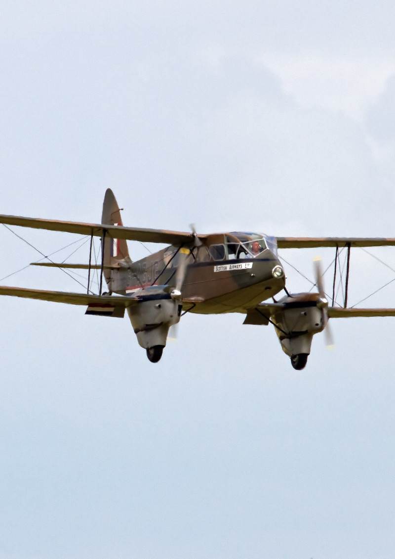 G-AGJG - Twin-engine aircraft